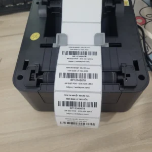 Giấy decal in nhiệt 50x30mm cuộn 900 tem